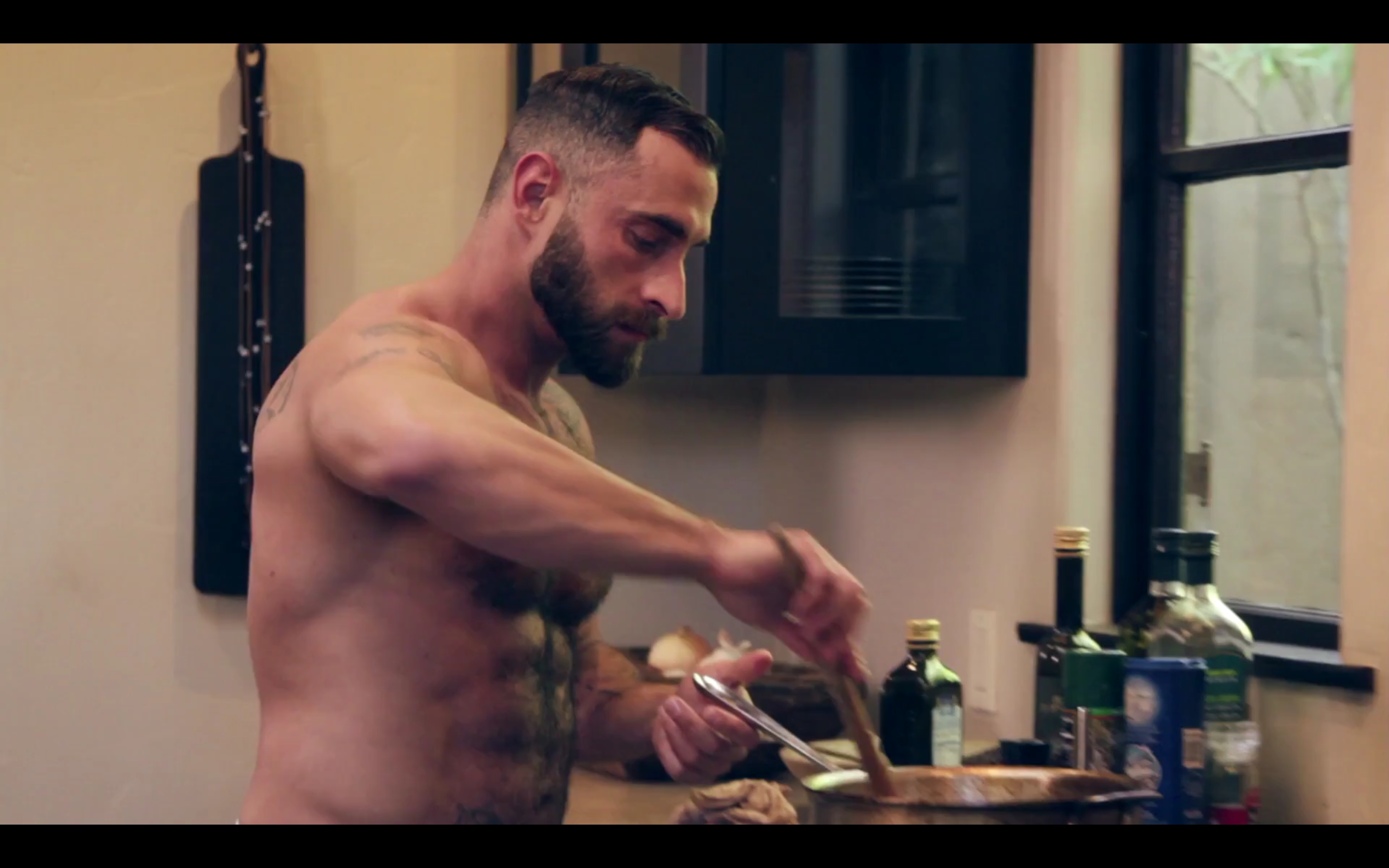 Watch The Bear Naked Chef Ist Zur Ck Gay Ch Alles Bleibt Anders