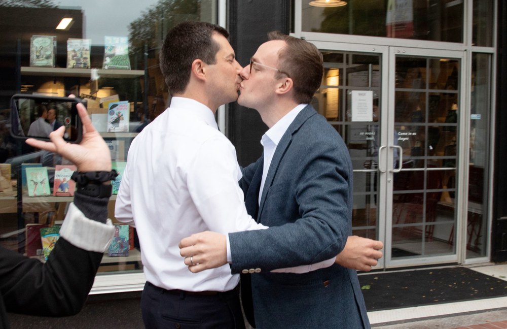 Buttigiegs schönes Kompliment zum achten Hochzeitstag...