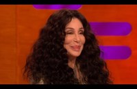 Watch: Cher als Grossmutter in Mamma Mia!