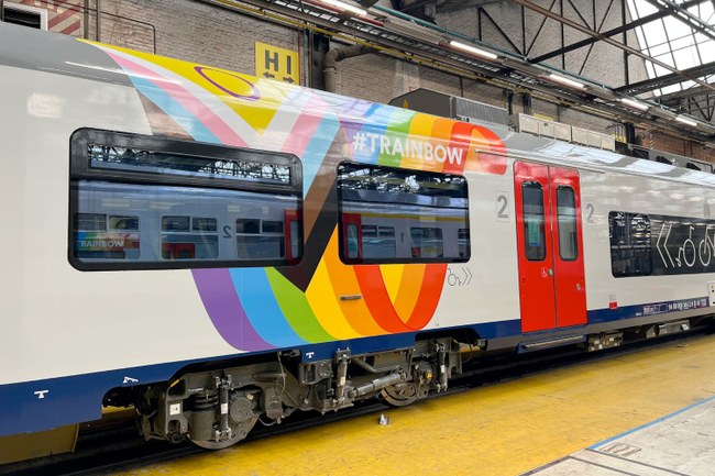 Die Belgische Bahn SNCB ist ready für die Pride...