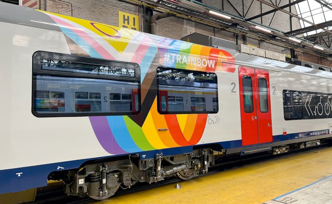 Die Belgische Bahn SNCB ist ready für die Pride...