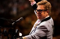 Elton John wird mit höchstem Orden geehrt...