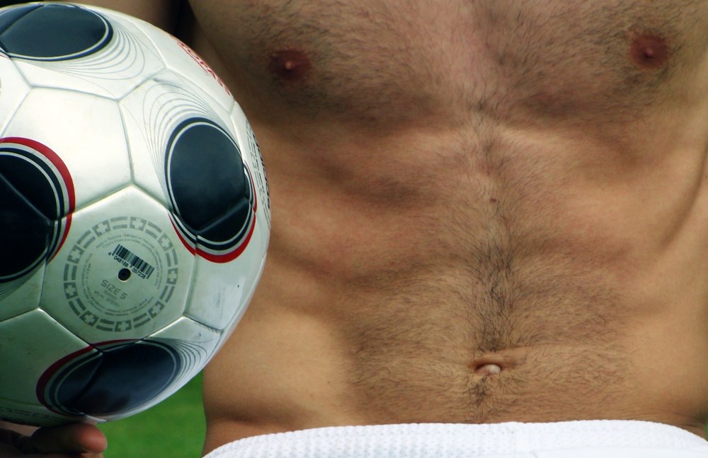 Fussball-Fans würden sich über Oben-Ohne-Fussballer freuen...