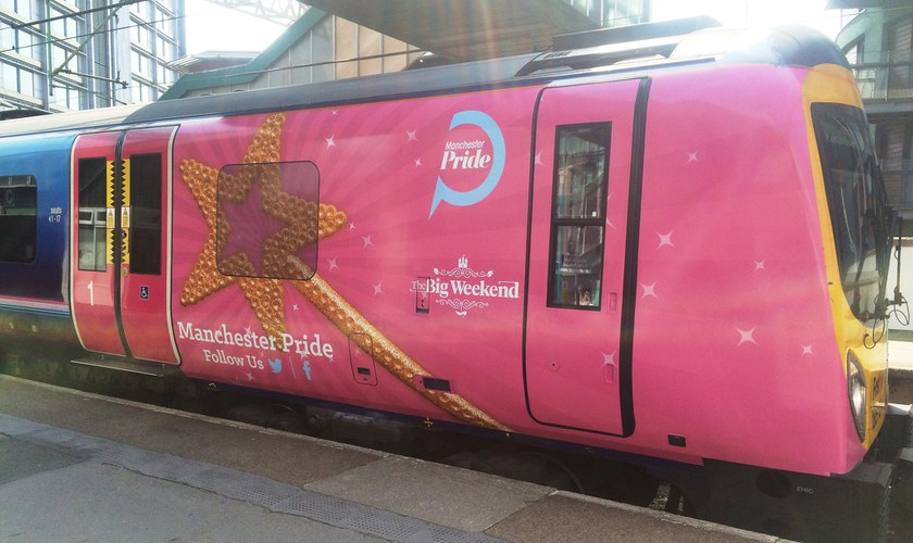 Glitter Pink Train für Manchester Pride