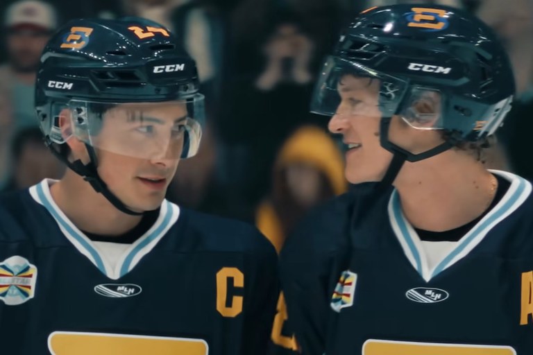 Kritik an der NHL wegen Pink Washing mit Heated Rivalry