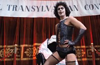 Kult-Schauspieler Tim Curry im Alter von 80 Jahren gestorben