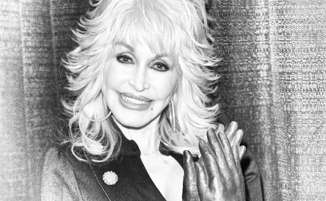LGBTI+ Ikone Dolly Parton ist im Alter von 80 gestorben