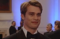 Nicholas Galitzine hat mächtig an Muskeln zugelegt...