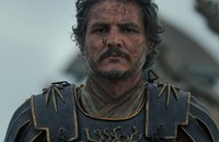 Pedro Pascal verbringt Weihnachten am Strand...