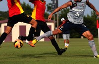 Queerer Fussballtrainer gewinnt Coach of the Year Award
