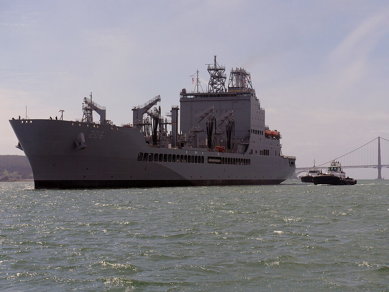 USNS Harvey Milk wird umbenannt - just während dem Pride Month