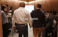 Watch: 13 LGBTI+ Paare verklagen Japan zum Valentinstag