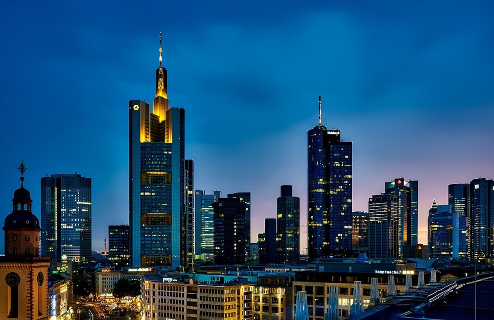 Watch: 50-jährige Geschichte - Rettet das La Gata in Frankfurt!