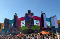 Watch: 900'000 feiern an der 33. Street Parade