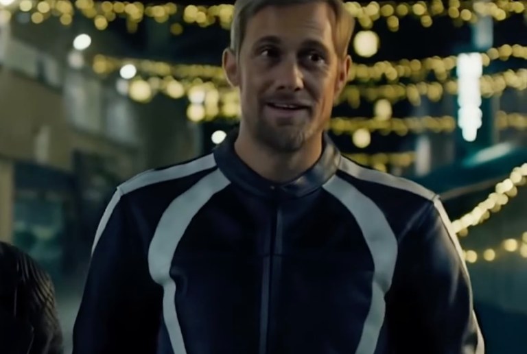 Watch: Alexander Skarsgård stellt am ZFF seinen queeren Film Pillion vor