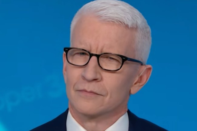 Watch: Anderson Cooper macht sich über Trumps Kommentare über Männerkörper lustig