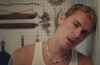 Watch: Arón Piper heizt in den Sozialen Medien ein...