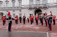 Watch: Auch die britischen Royals feiern Pride!
