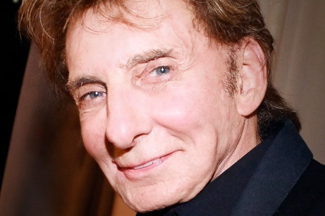 Watch: Barry Manilow macht Krebsdiagnose öffentlich