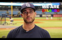 Watch: Baseballspieler und We Are Orlando