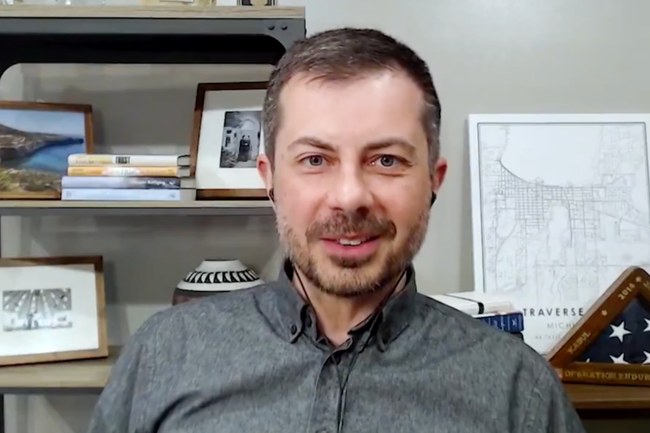 Watch: "Beard-igieg for President!"