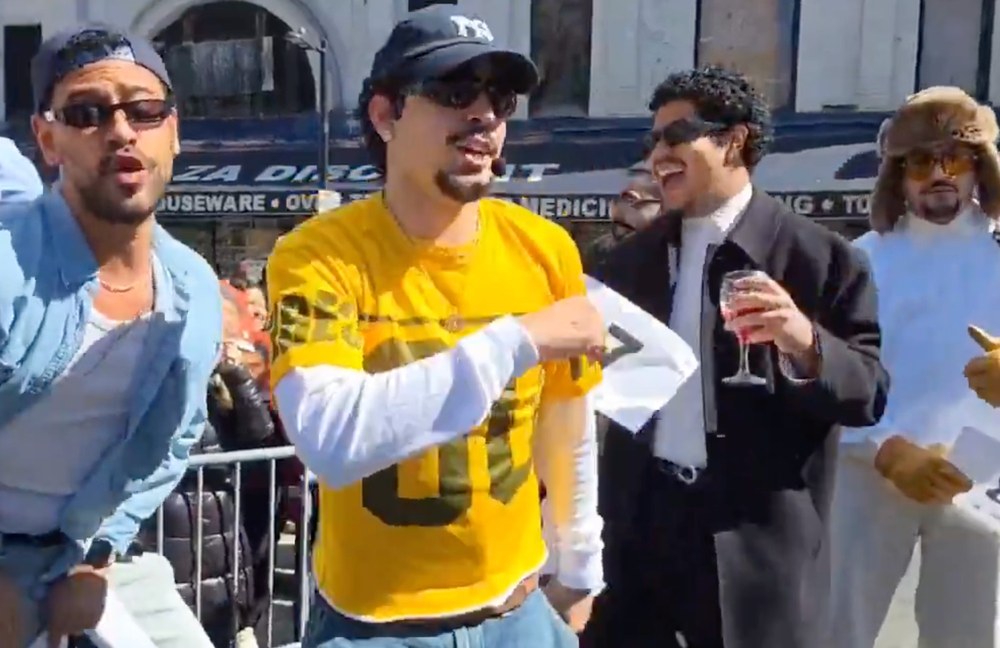 Watch: Beim Bad Bunny Lookalike Contest wurde es ziemlich wild... und sexy!