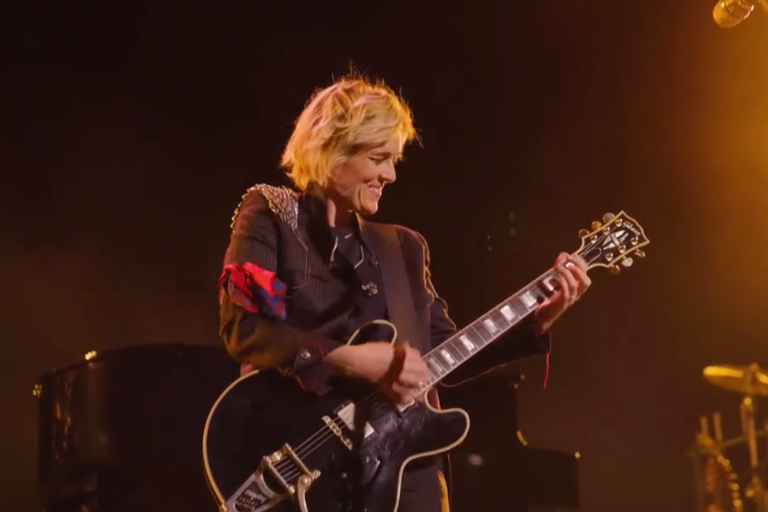 Watch: Brandi Carlile sammelt 600'000 Dollar für von ICE betroffene Familien