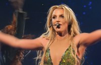 Watch: Britneys Söhne gaben ihr Paris Fashion Week-Debut