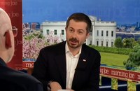 Watch: Buttigiegs klares Fazit: Trumps USA verhalten sich wie ein Todesstern, der Zivilisationen auslöschen will