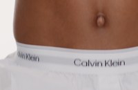Watch: Calvin Klein holt Profi-Fussballer vor die Linse