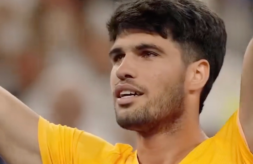 Watch: Carlos Alcaraz - die Weltnummer 1 im Tennis - verzückt wieder seine Fans