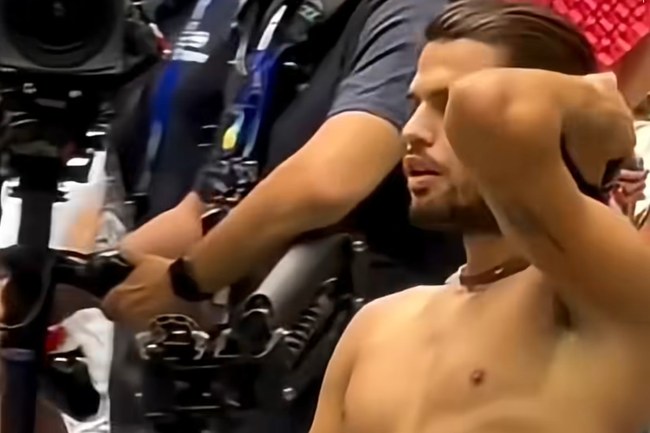 Watch: Carlos Alcaraz verwöhnt seine Fans bei den US-Open