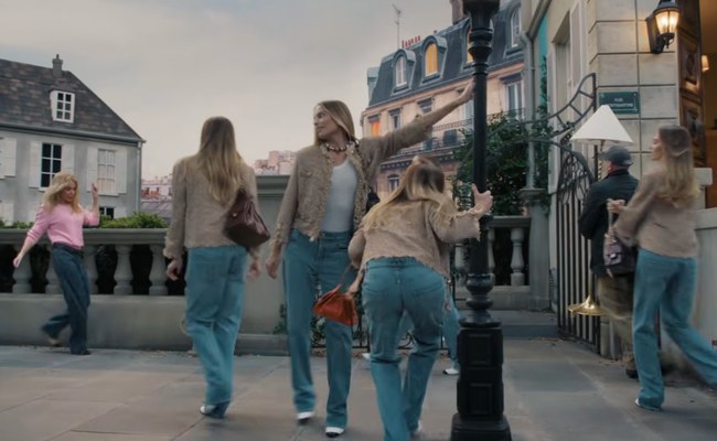 Watch: Chanel, Kylie und Dutzende von Margot Robbies