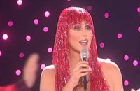 Watch: Cher geht 2017 wieder auf Tournee