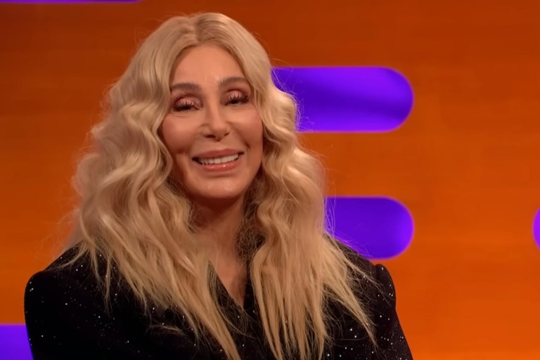 Watch: Cher plant wieder auf Tournee zu gehen