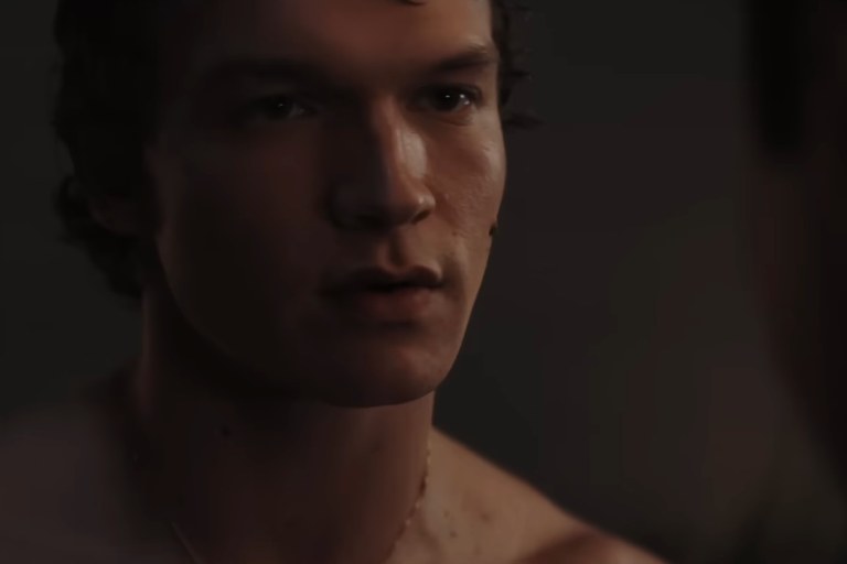 Watch: Connor Storrie wird Saturday Night Live hosten