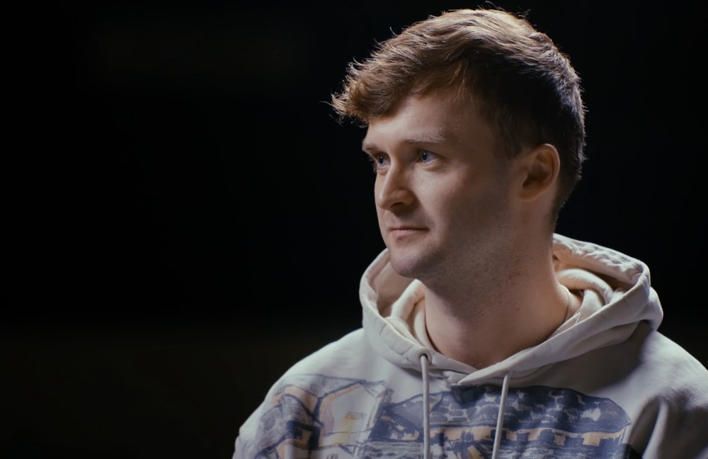 Watch: Das IOC will, dass Du die Coming Out-Geschichte von Curler Bruce Mouat kennst