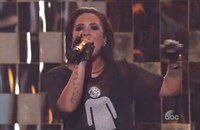 Watch: Demi Lovato macht sich für Transgender-Rights stark