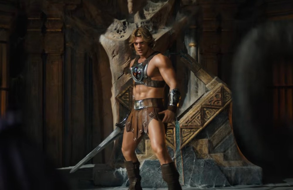 Watch: Der Countdown für Muskelberge und knappe Lendenschürze läuft...