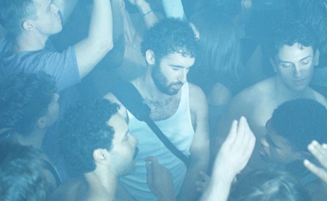 Watch: Der erste Trailer für Club Kid