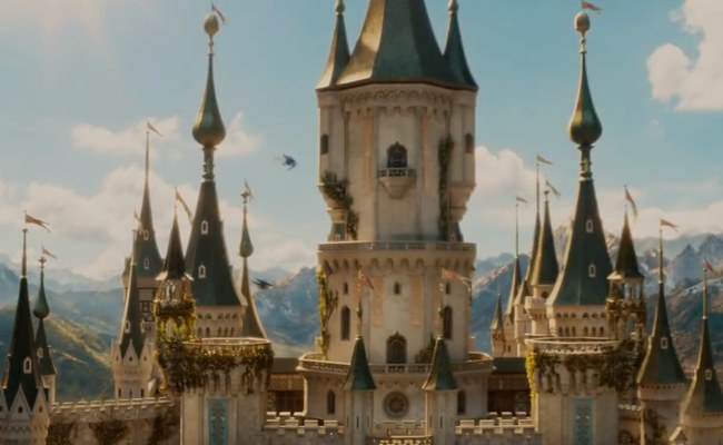 Watch: Neuer Trailer von Disney's Snow White