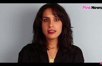 Watch: Desiree Akhavan räumt mit den grössten Mythen um Bisexualität auf