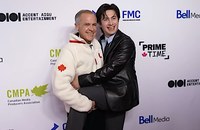 Watch: Die Bromance zwischen Kanada's Premier und Heated Rivalry-Star