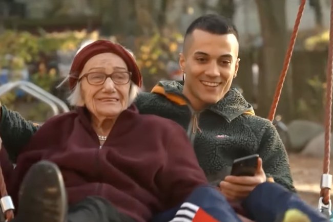 Watch: Die Geschichte von Agnes und Amir wird am ZFF gezeigt