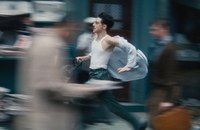 Watch: Die Gewinner:innen bei den Critics Choice und ein Verliebter Timothée Chalamet