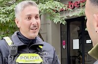 Watch: Die Stadtpolizei Zürich hat eine neue LGBTIQ-Ansprechperson