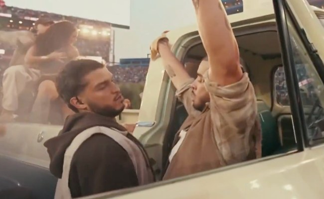 Watch: Dies waren die "Grinder Guys" beim Super Bowl