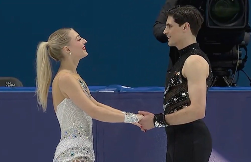 Watch: Diese Kanadier feiern Queerness an den Olympischen Spiele