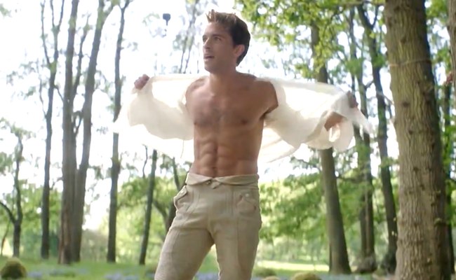 Watch: Diese sexy Szene hats nicht in den Wicked-Film geschafft