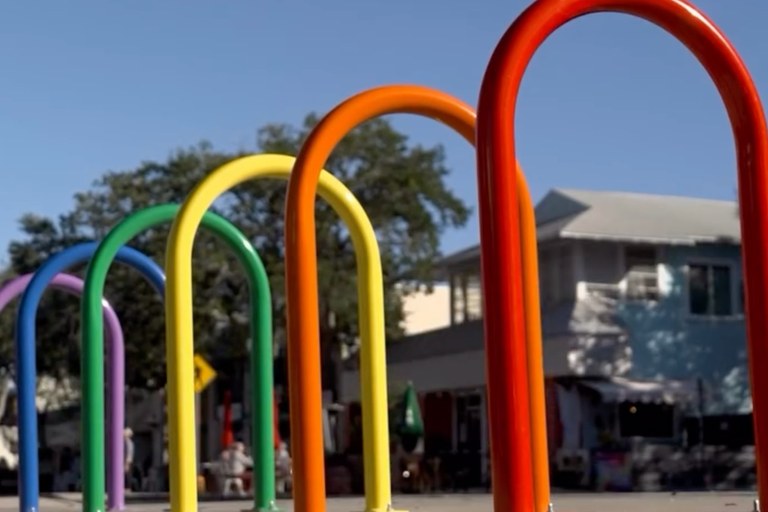 Watch: Diese Stadt zeigt ihrem Gouverneur den Finger...